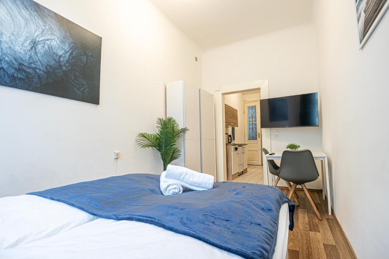 Modern Comforts: Chic Studio Apt Centrally Located Viena Exterior foto