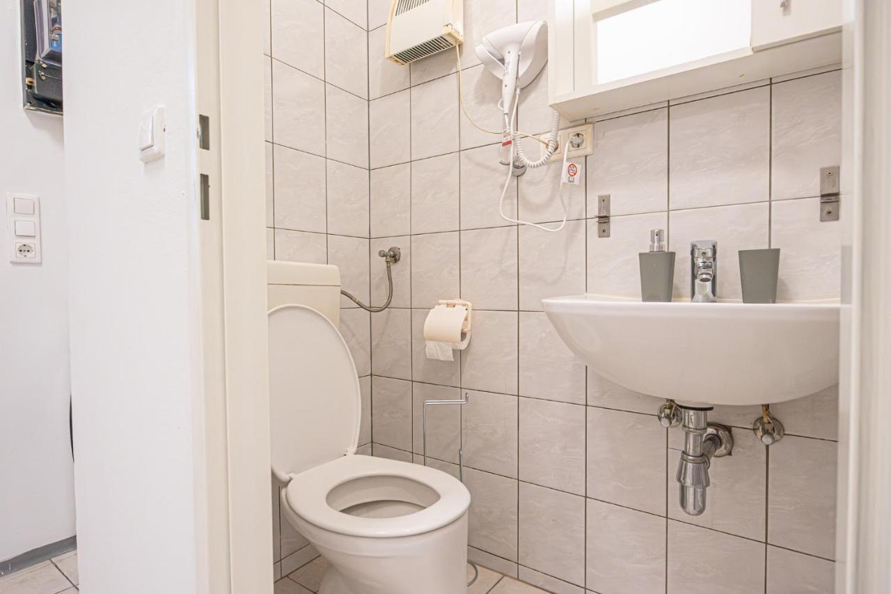 Modern Comforts: Chic Studio Apt Centrally Located Viena Exterior foto